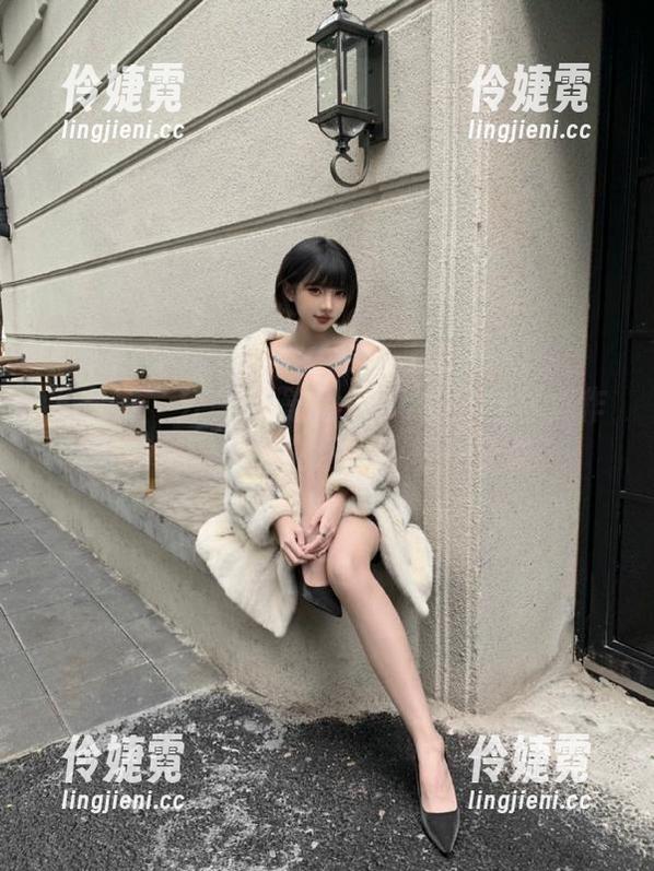 尤蜜荟 - 分享乔漫妮mina的肉丝写真作品集，记录生活中的每一分美-伶婕霓
