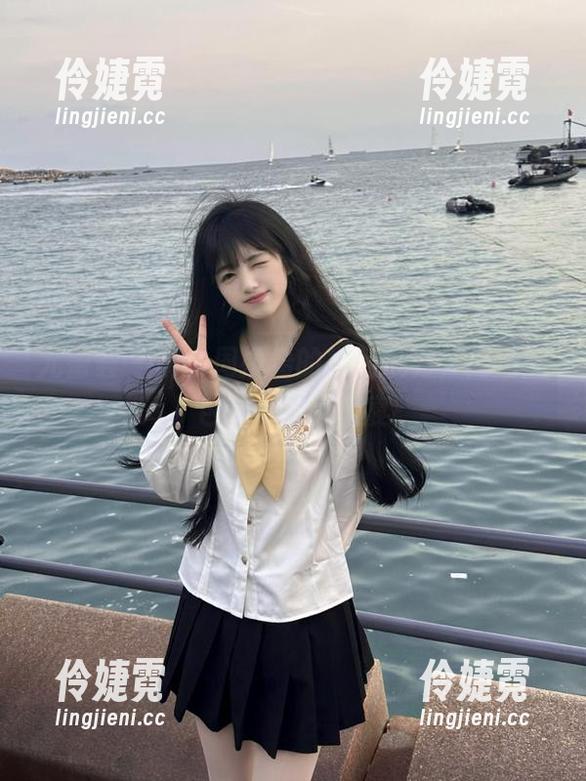 尤蜜荟 - 解锁周妍希的裸足魅力，高清图包带来视觉盛宴-伶婕霓