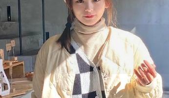 尤蜜荟 - 娜娜子yy的浴缸作品：观看我在水中绽放的真实与脆弱