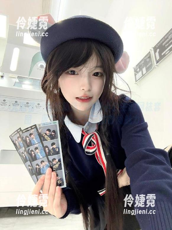 尤蜜荟 - 超级精选:心妍小公主的网袜套图,展现她独一无二的时尚魅力。-伶婕霓 尤蜜荟 - 超级精选:心妍小公主的网袜套图,展现她独一无二的时尚魅力。-伶婕霓