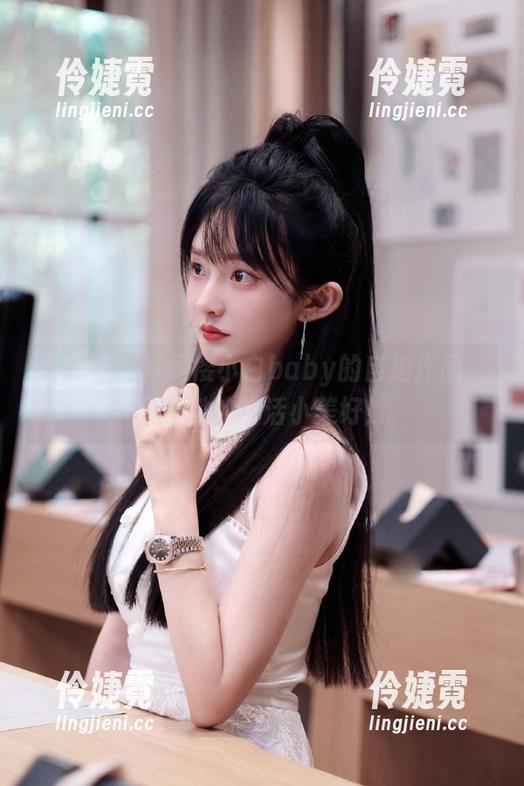 尤蜜荟 - 享受樱小白baby的自拍作品，分享她的生活小美好！-伶婕霓
