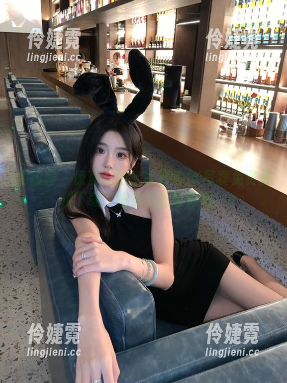 尤蜜荟 - 惊喜！田冰冰独特JK写真免费提供下载，增添你的收藏吧！-伶婕霓