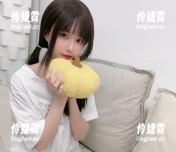 在布丁大法的私房写真中，蕾丝创造了一种无与伦比的浪漫气息！-伶婕霓