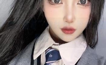 探索“杏仁曲奇”的魅力：粉色主题私拍原图大放送