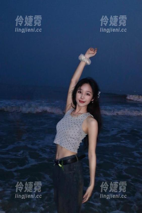 微密圈 - 果儿Victoria婚纱写真最新分享，探索她的浪漫之路！-伶婕霓