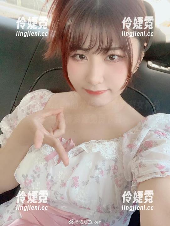 感受柘烟Zuken的才华，妮姬胜利女神拉毗写真资源免费下载-伶婕霓