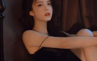 森萝财团 - 免费下载小樱精美睡衣写真，感受她的独特风格！