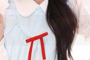 深入森萝财团黑白少女美图图集，探索青春的黑白时光