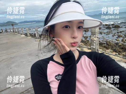模范学院 - 高清优优眼镜写真分享，带你感受时尚与艺术的无限魅力-伶婕霓