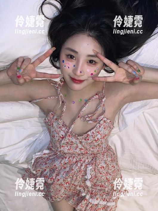 模范学院 - 柳侑绮Sevenbaby女友写真：无圣光也疯狂，套图让你放飞自我，尽情欣赏！-伶婕霓