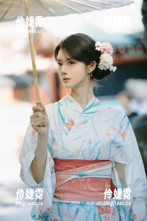 模范学院 - 分享电竞唐嫣最新妹妹写真集，迷人瞬间令人回味无穷！-伶婕霓