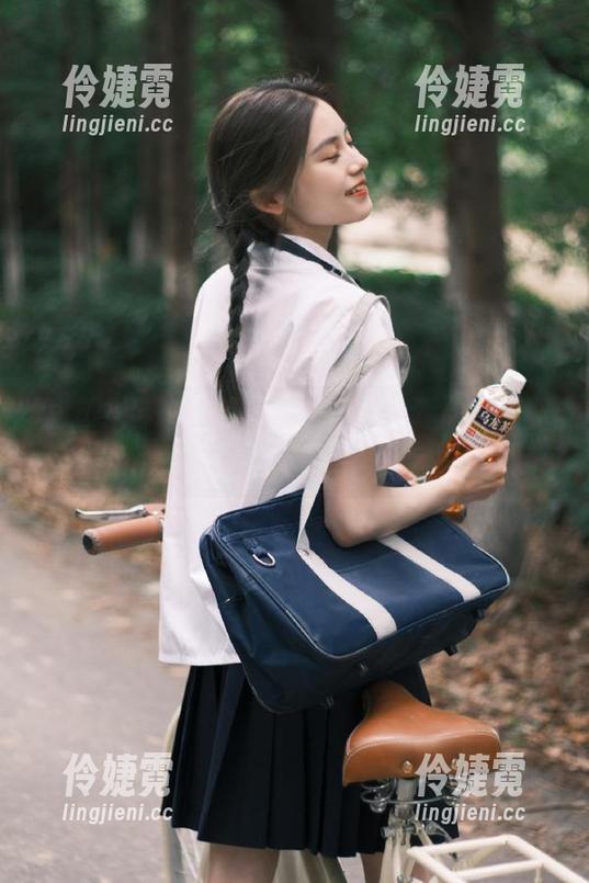 模范学院 - 草莓兔兔在线打造运动美图图集，活力四射、青春洋溢-伶婕霓