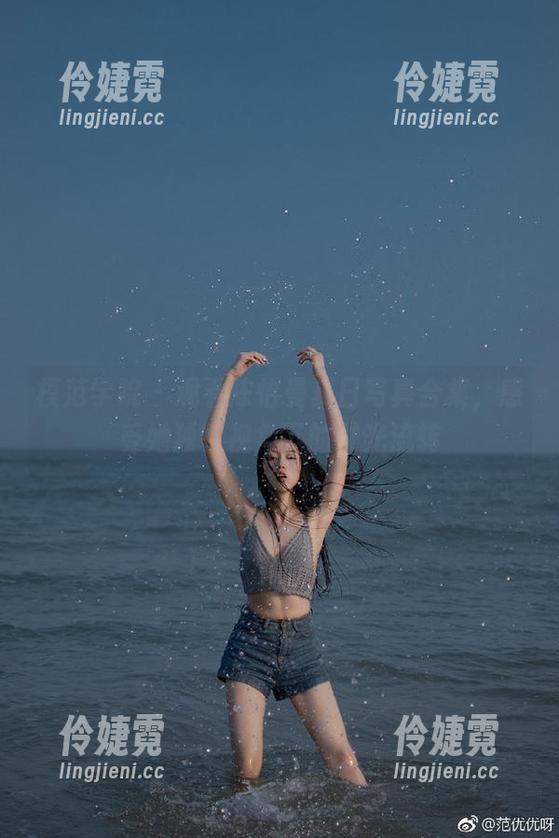 模范学院 - 观看陈怡曼夏日写真合集，感受她独特视角下的时光流转-伶婕霓