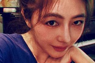 超萌樱晚gigi的吊带写真原图，专属资源带给你无限灵感哦！