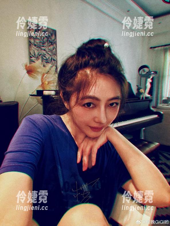 超萌樱晚gigi的吊带写真原图，专属资源带给你无限灵感哦！-伶婕霓