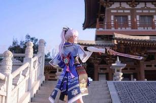 高清水淼aqua比基尼图册：夏日海滨的迷人瞬间