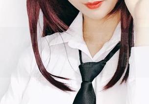 洛璃LoLiSAMA女孩写真合集更新周来了，快来体验她的甜美与俏皮！
