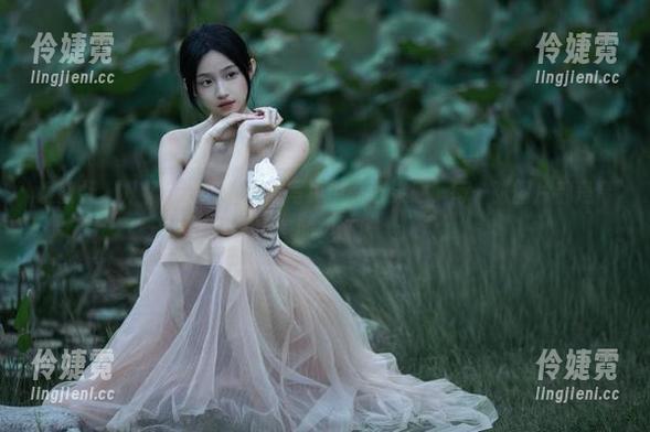 爱蜜社 - 从杨紫嫣少女全套写真中获取灵感，每一张图片都是青春的见证！-伶婕霓