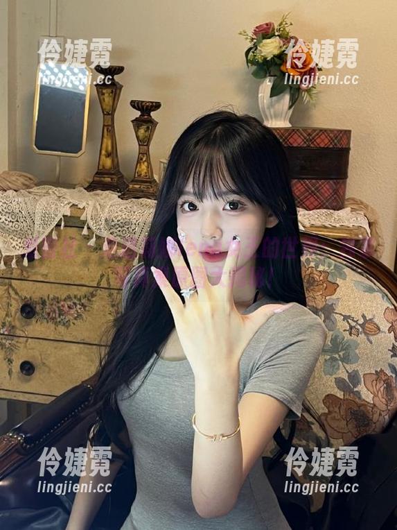 爱蜜社 - 走进莉娜lena女王的世界:独家写真集原图大揭秘!-伶婕霓 爱蜜社 - 走进莉娜lena女王的世界:独家写真集原图大揭秘!-伶婕霓