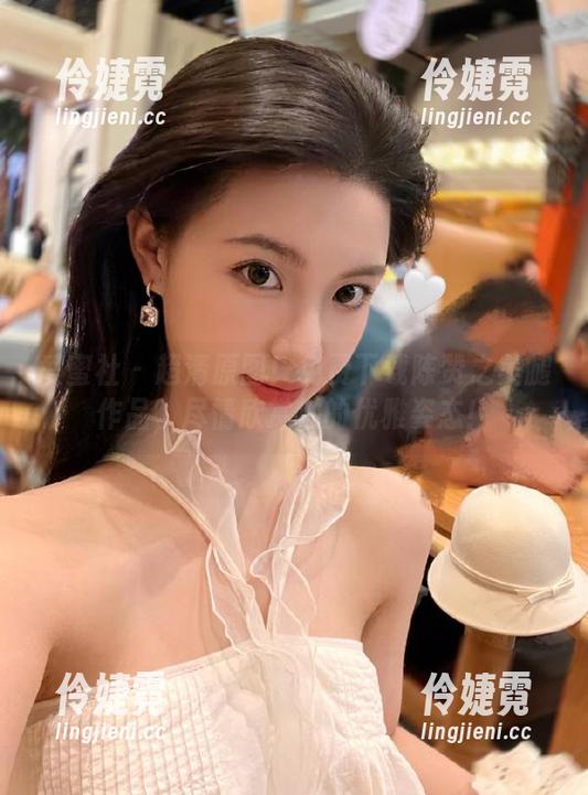 爱蜜社 - 超清原图！免费下载陈赞之美腿作品，尽情欣赏她的优雅姿态！-伶婕霓