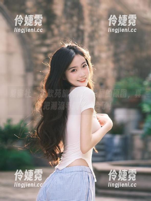 爱蜜社 - 黄歆苑旗袍作品集里的原图，真是把潮流与搞笑融合了！-伶婕霓