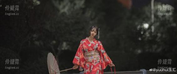 体验节日的美丽，玉汇yuuhui圣诞高清写真下载，带给你无限惊喜！-伶婕霓