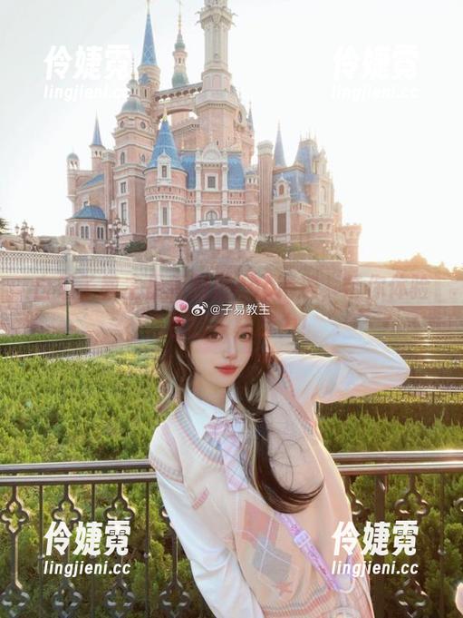 白易子教主最新剧情cos精选，带你体验角色的多样魅力！-伶婕霓