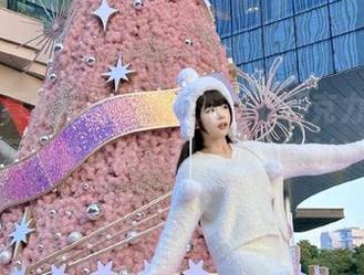 私拍写真大揭秘：“白莉爱吃巧克力”化身蕾姆兔女郎，甜美不容错过！