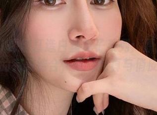 白银81倾情打造白丝兔子系列：原图与照片的完美结合，感受纯真与俏皮！