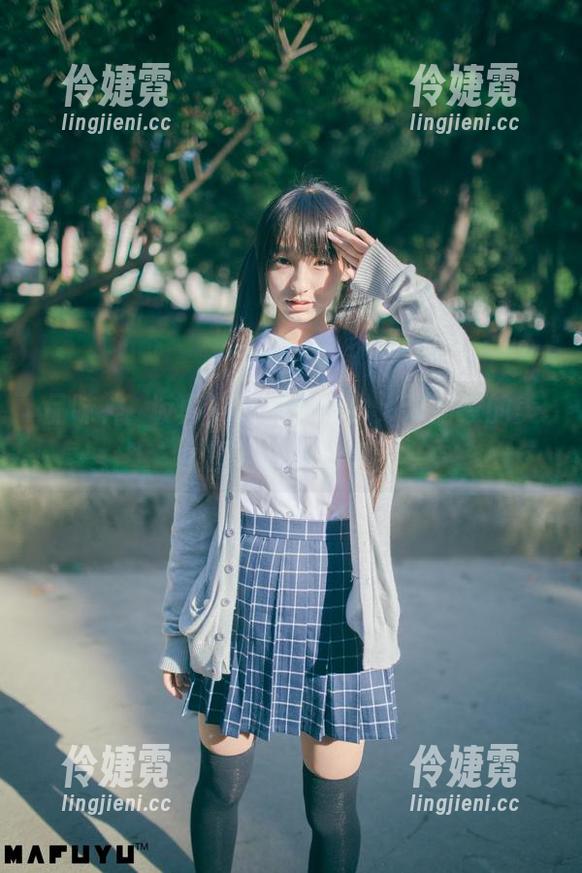 品味神楽坂真冬的温柔魅力，带回家的美图与壁纸分享-伶婕霓
