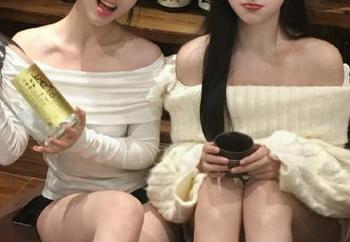 秀人网 - Carol周妍希美腿写真集，私拍美图展现性感与优雅