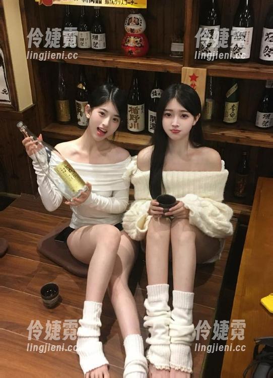 秀人网 - Carol周妍希美腿写真集，私拍美图展现性感与优雅-伶婕霓