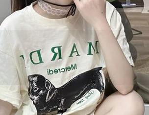 秀人网 - 泳衣写真新标杆——Lovely璐璐，让我们一起沉浸在这套图的魅力中！