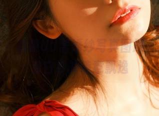 秀人网 - 解锁UU酱婚纱写真图册，感受一袭白纱的诗意飘逸