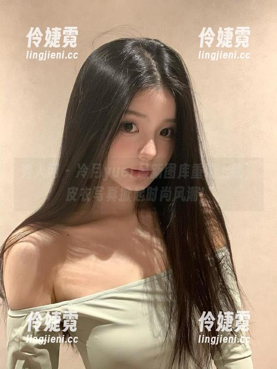 秀人网 - 冷月yuer最新图库重磅上线，皮衣写真掀起时尚风潮！-伶婕霓