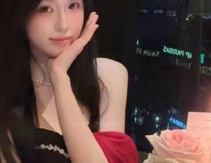 秀人网 - 妙可可Cheese穿连衣裙：美图合集，真是让人忍俊不禁的风格选择！