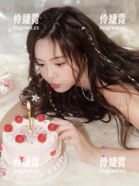 秀人网 - 网盘独家:妲己_toxic圣诞写真,带你感受冬日的温暖和魅力!-伶婕霓 秀人网 - 网盘独家:妲己_toxic圣诞写真,带你感受冬日的温暖和魅力!-伶婕霓