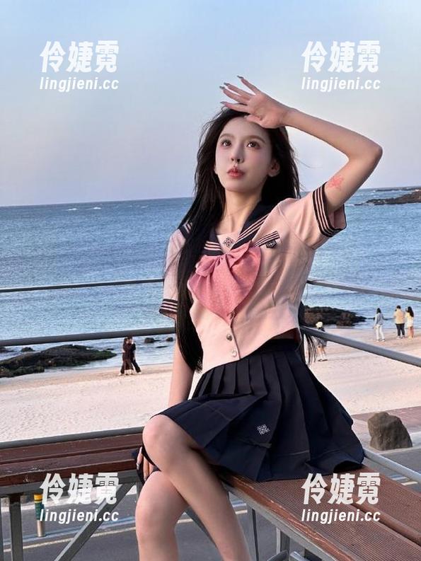秀人网 - 弘扬艺术灵感：媃柔纯白作品及图包背后的心路历程-伶婕霓
