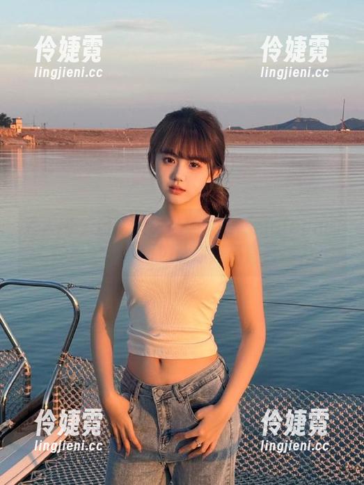 秀人网 - 演绎运动之美：安然maleah的体操服写真图包让你感受青春活力-伶婕霓