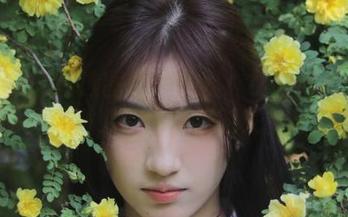 秀人网 - 精选图片大揭秘：小狐狸Kathryn少女写真，带你窥探时光的美好瞬间