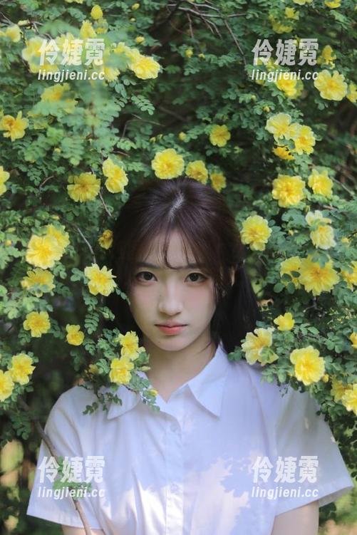 秀人网 - 精选图片大揭秘：小狐狸Kathryn少女写真，带你窥探时光的美好瞬间-伶婕霓
