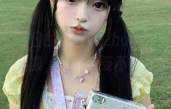 秀人网 - 夏日的小蛮妖_honey：独特写真作品合集，带你感受不一样的清新