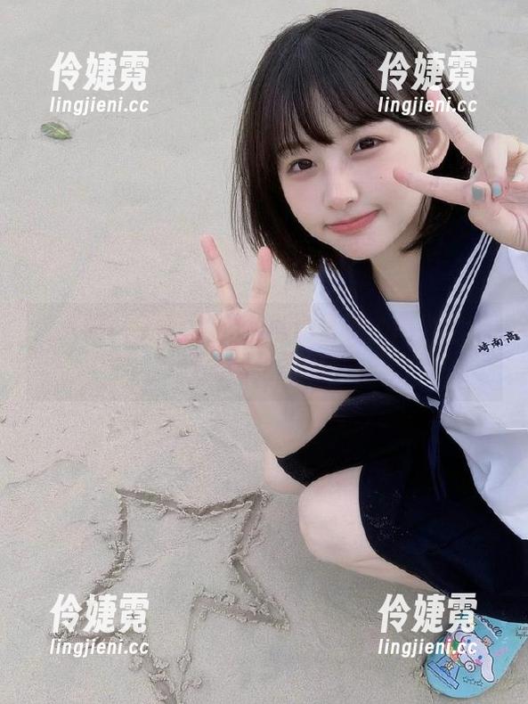 秀人网 - 小魔女奈奈私房写真：高跟鞋原图里的优雅瞬间-伶婕霓
