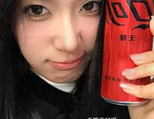 秀人网 - 月野兔美妞白丝写真图包，带你领略独特的时尚与个性