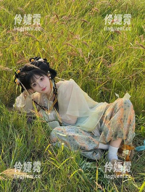 秀人网 - 杨紫嫣Cynthia写真集：清纯之美的绝美图片，唤醒你的心灵深处-伶婕霓
