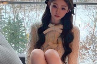 秀人网 - 林文文的私拍美图，JK风情瞬间点燃你的少女心！