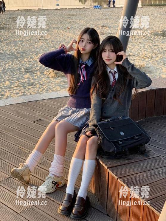 秀人网 - 柚琪Rich旗袍在线图集，展现女性从容优雅的独特风情-伶婕霓