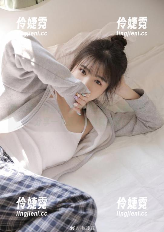 秀人网 - 梓萱Crystal比基尼美图来袭，分享一下撩人的视觉盛宴！-伶婕霓