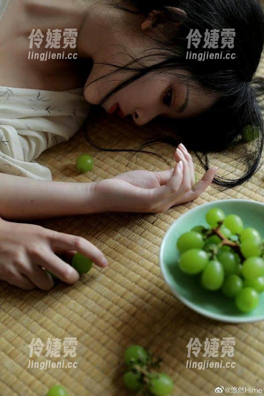 秀人网 - 夏日涵涵Luna海边写真美图合集，感受大海的浪漫与魅力-伶婕霓