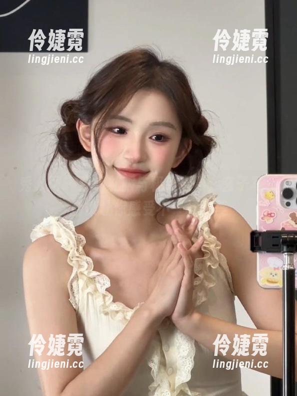 秀人网 - 梦幻礼服与极致摄影，玄子写真合集让你感受不一样的美-伶婕霓